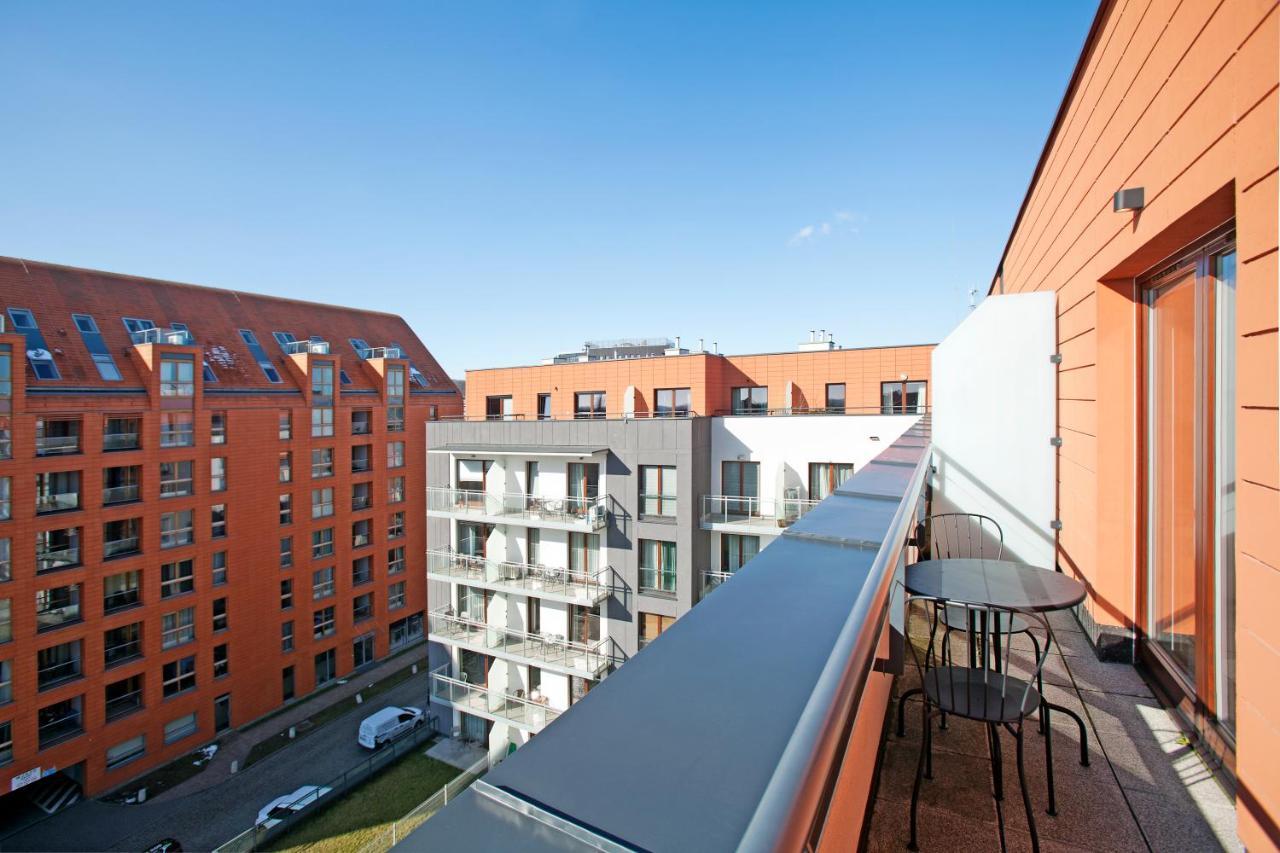 Marine Studio With Balcony And Parking By Tyzenhauz Гданск Екстериор снимка